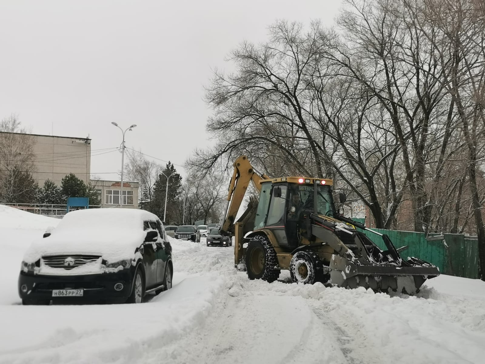 Хабаровчане недовольны ходом работ по очистке от снега