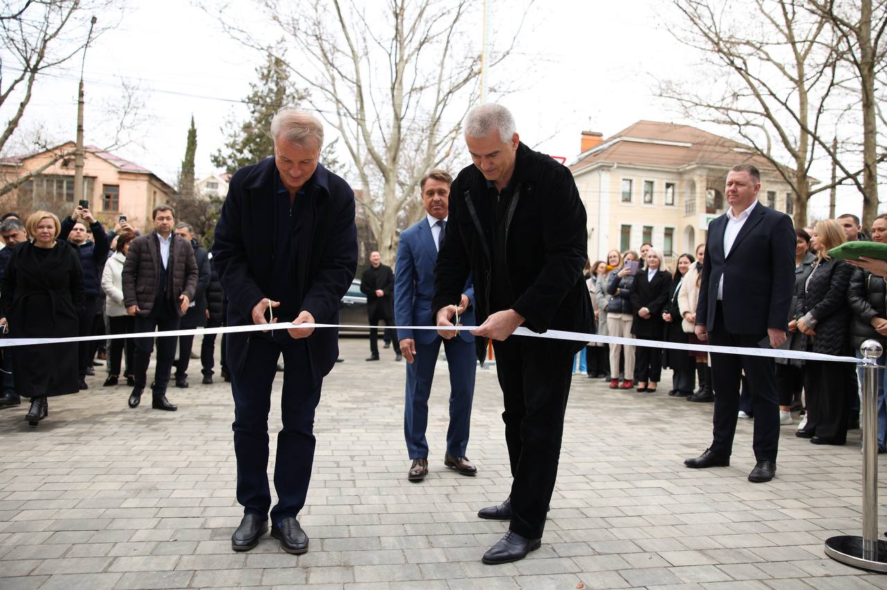 Головное отделение банка открыл Сбер в Крыму