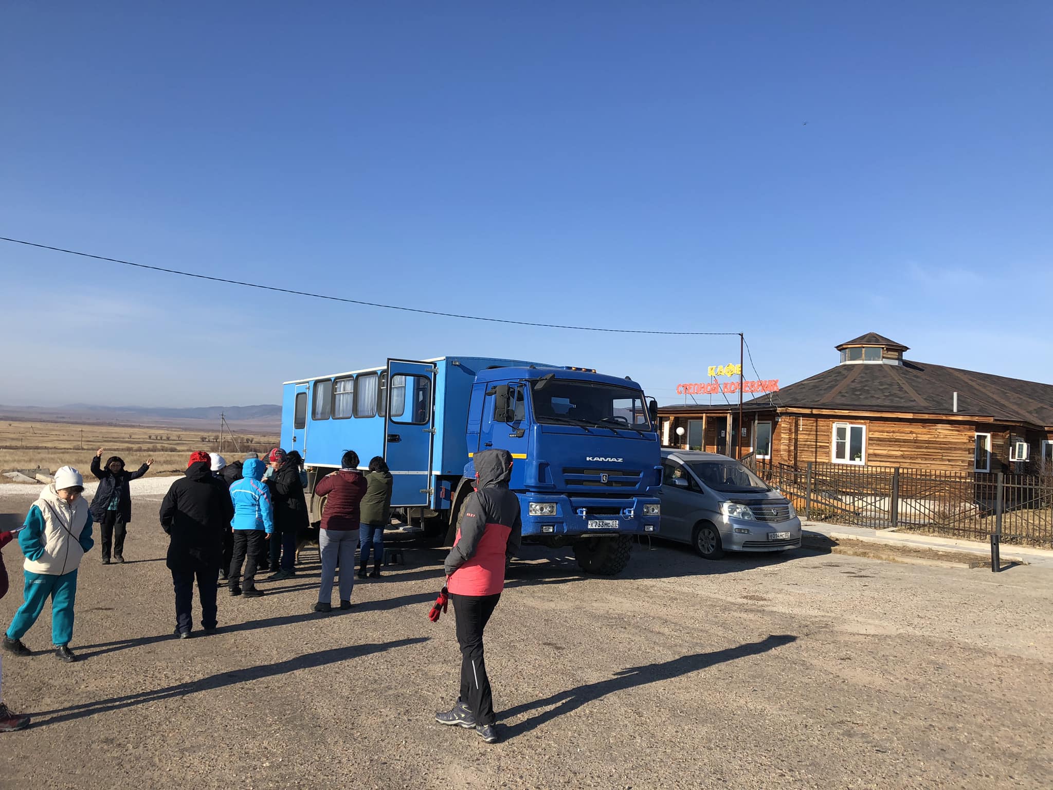 Предстоящий летний сезон обещает быть насыщенным для Дальнего Востока в  части туризма: из-за геополитической ситуации все больше жителей западных  регионов России смотрят в сторону Сибири и ДФО