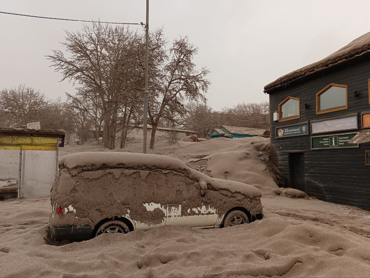 Пострадавший от пеплопада поселок Ключи обеспечат питьевой водой