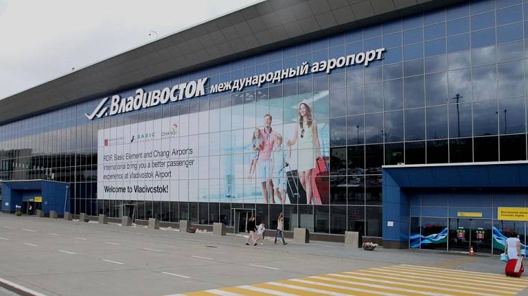 Аэропорт Владивостока «заминировали»