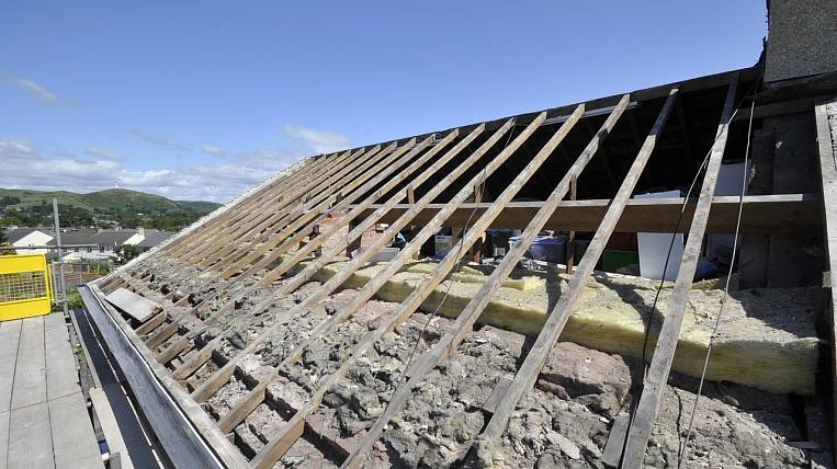 Подрядчиков в Бурятии наказали за протекающие крыши многоэтажек