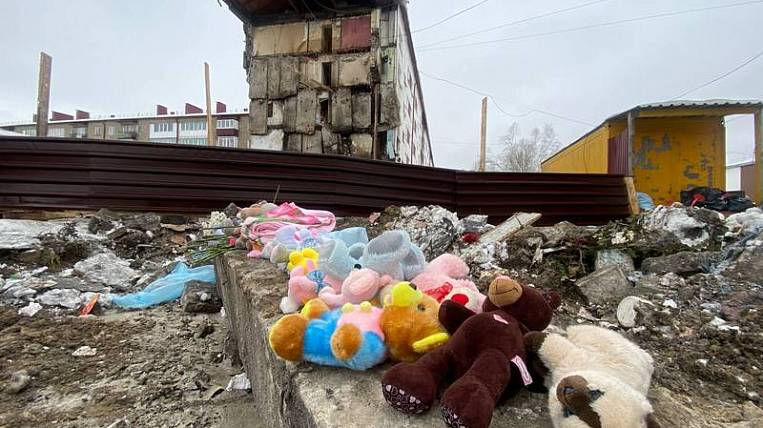 Число погибших при взрыве в доме в Тымовском увеличилось до 10 человек
