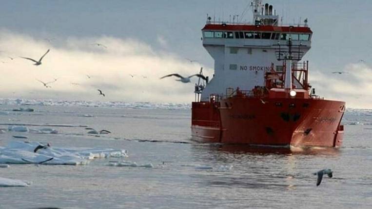 Около 100 тыс. тонн грузов по СМП завезут в арктические районы Якутии